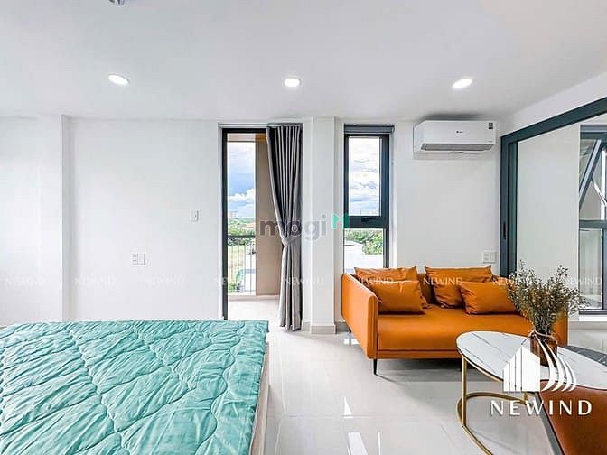Hình ảnh Khánh Hội Q4, ngay sát Q1 full nội thất ban công cửa sổ lớn
