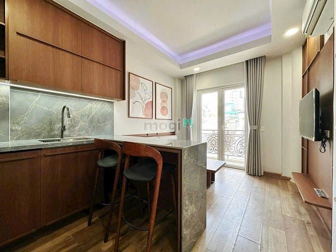 Hình ảnh Apartment for rent in District 1 – 1BR w/ separate kitchen, full-furni