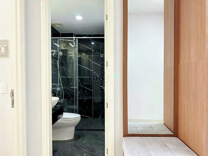 Hình ảnh Apartment for rent in District 1 – 1BR w/ separate kitchen, full-furni