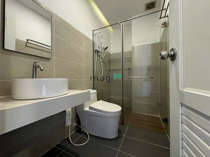 Hình ảnh Studio Hoàng Sa Q1 – view kênh, full nội thất, chỉ 6tr5
