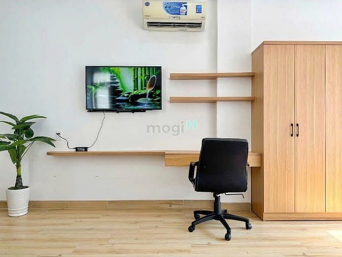 Hình ảnh Tôn Thất Thuyết full nội thất thoáng mát gần cầu Tân Thuận, 5p qua Q1
