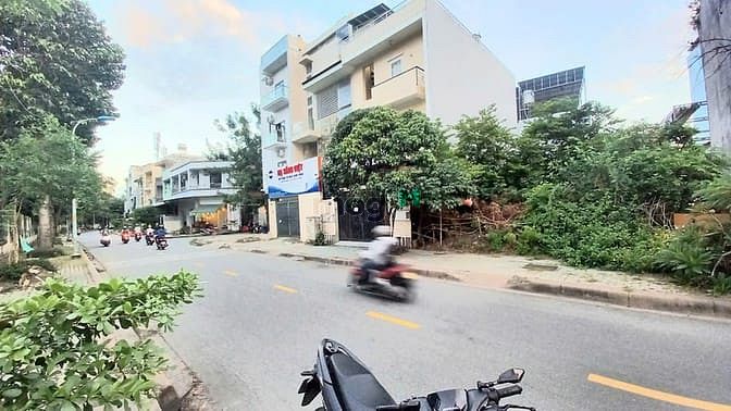 Hình ảnh Bán đất mặt tiền kinh doanh đường D1.P tăng nhơn phú A.Tp thủ đức