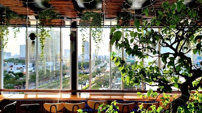 Hình ảnh Sang quán cà phê sân thượng view trực diện Landmark 81