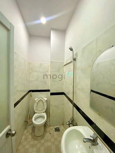 Hình ảnh Bán nhà phố 1/ đường thông xe hơi