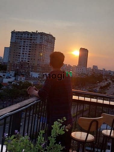 Hình ảnh Sang quán cà phê sân thượng view trực diện Landmark 81