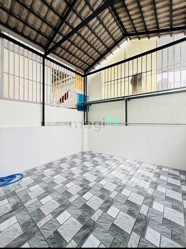 Hình ảnh Nhà Đẹp Sổ Riêng Lê Văn Việt,Quận 9,GIÁ 2TỶ770