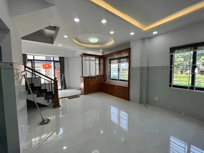 Hình ảnh Bán nhà phố mới leng keng đường 6m