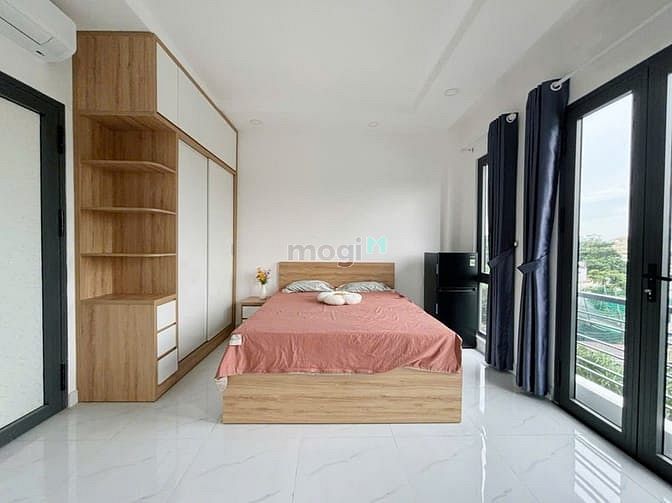 Hình ảnh Studio ban công cửa kính lớn, đầy đủ nội thất, gần Lotte, Tdtu, Q1,4,8