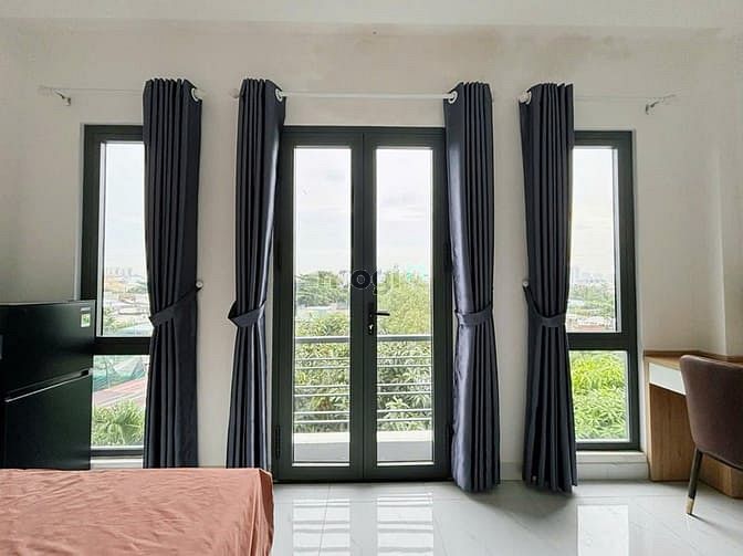 Hình ảnh Studio ban công cửa kính lớn, đầy đủ nội thất, gần Lotte, Tdtu, Q1,4,8