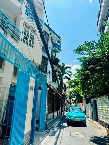 Hình ảnh Bán nhà rẻ 3 lầu đẹp (6,2x15) 187/37 Bạch Đằng p2 Tân Bình (Sân bay)