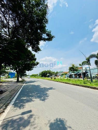Hình ảnh Bán Đất MT Đ. Suối Nhum , KDC Êm Đềm , Phường Linh Xuân , Thủ Đức