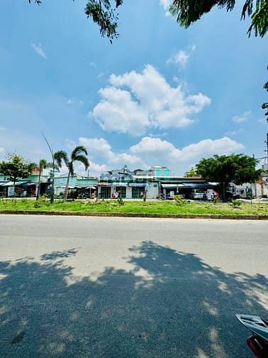 Hình ảnh Bán Đất MT Đ. Suối Nhum , KDC Êm Đềm , Phường Linh Xuân , Thủ Đức