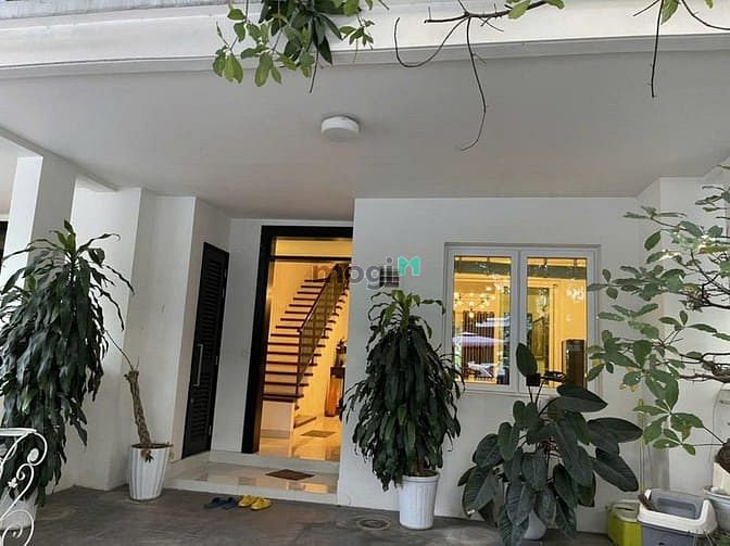 Hình ảnh Cho thuê lâu dài căn liền kề 120m
