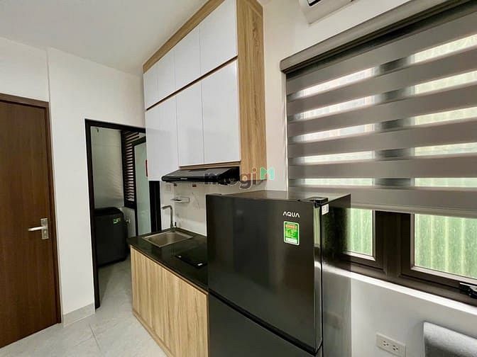 Hình ảnh Studio cửa sổ trời lớn - Ngay Ngã Tư Hàng Xanh