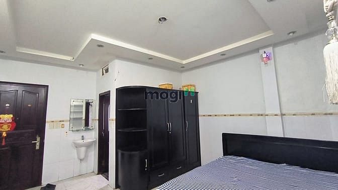 Hình ảnh Thái Phiên Q11 CHDV Cửa Sổ Trời Full Nội Thất