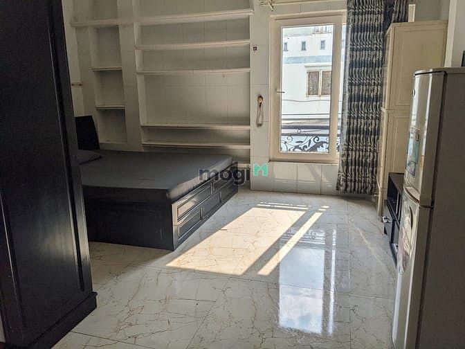 Hình ảnh Thái Phiên Q11 CHDV Cửa Sổ Trời Full Nội Thất