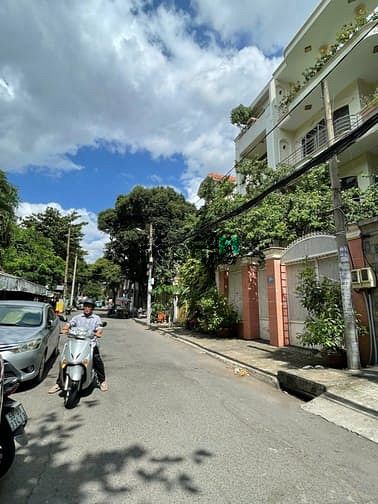 Hình ảnh Siêu Phẩm MT Trường Sơn - 7,5x20m - 6 tầng- 100 triệu - giá: 40 tỷ