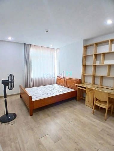 Hình ảnh Chung cư 10A Trần Nhật Duật, Tân Định,Q1: 70m2, 2p ngủ, 12tr/th