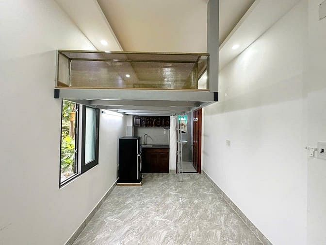 Hình ảnh Cho thuê DUPLEX FULL NỘI THẤT, THOÁNG MÁT vị trí thuận lợi tại Thủ Đức