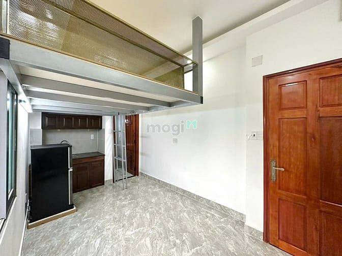 Hình ảnh Cho thuê DUPLEX FULL NỘI THẤT, THOÁNG MÁT vị trí thuận lợi tại Thủ Đức