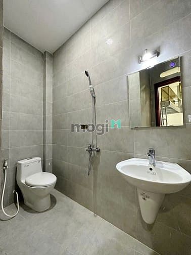 Hình ảnh Cho thuê DUPLEX FULL NỘI THẤT, THOÁNG MÁT vị trí thuận lợi tại Thủ Đức
