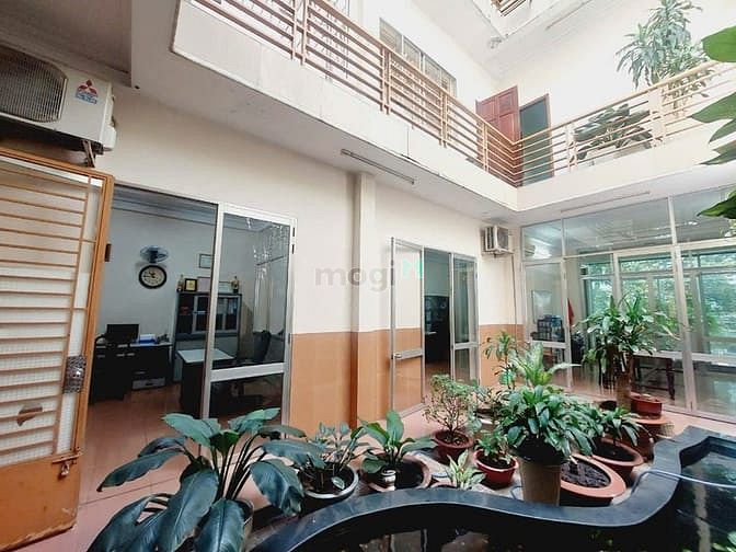 Hình ảnh Tòa nhà 1 trệt 3 lầu hơn 600m2 sàn mặt tiền đường Đồng Khởi, Tân Hiệp