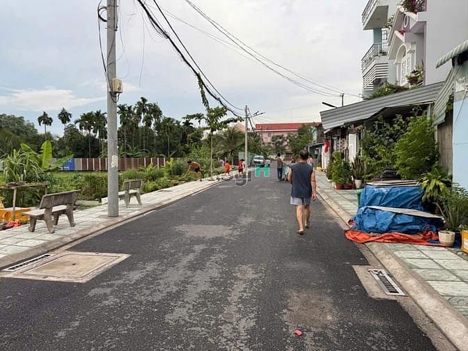 Hình ảnh Bán lô đất full thổ cư 4x20 Tx 24 hẻm 8m thông