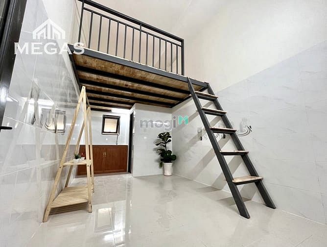 Hình ảnh 🏠 Phòng Gác Cao Đứng Thẳng Có Thang Máy Và Hầm Xe – Sân Phơi Sạch Sẽ