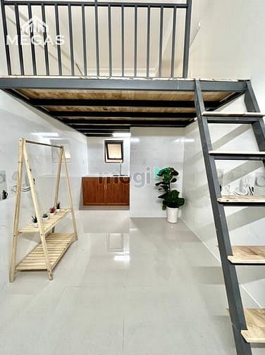 Hình ảnh 🏠 Phòng Gác Cao Đứng Thẳng Có Thang Máy Và Hầm Xe – Sân Phơi Sạch Sẽ