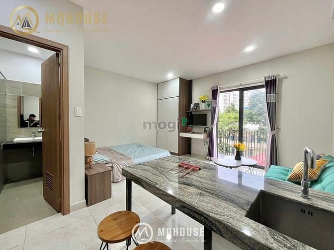 Hình ảnh Căn Hộ Cao cấp - Ban Công/Cửa SỔ - Khu Sân bay