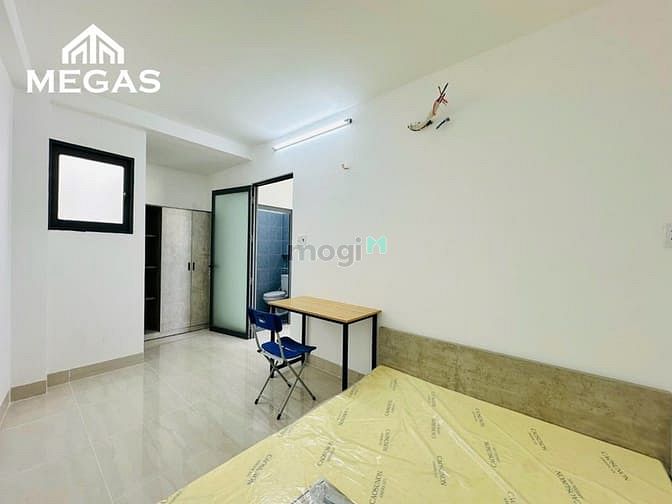Hình ảnh 1 PN Ban Công Máy Lạnh Gần Mega Market