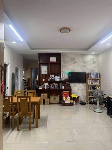 Hình ảnh Chung cư Miếu Nổi, Vũ Huy Tân, BT: 77m2, 2p ngủ có ban công, 11tr.