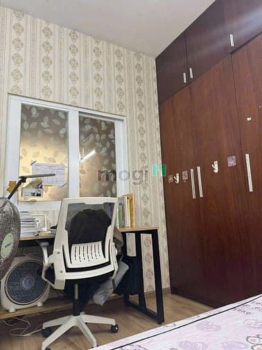 Hình ảnh Chung cư Miếu Nổi, Vũ Huy Tân, BT: 77m2, 2p ngủ có ban công, 11tr.