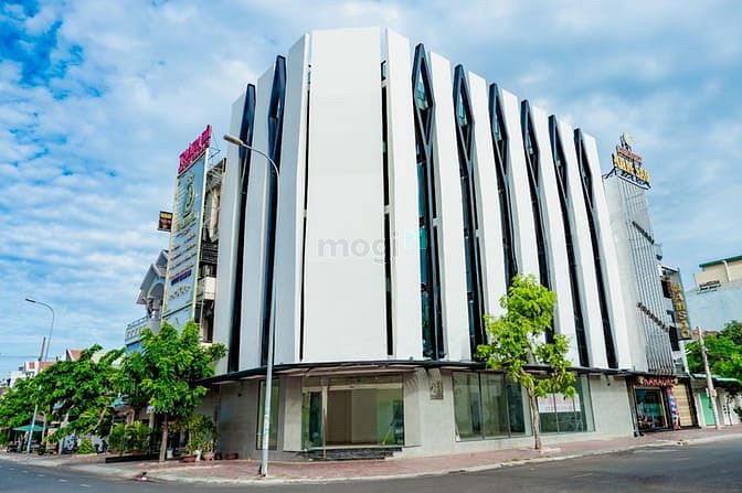 Hình ảnh Cho thuê nhà 2MT Đặng Thai Mai-THS, 6 tầng, sát Lotte Mart,Phan Thiet