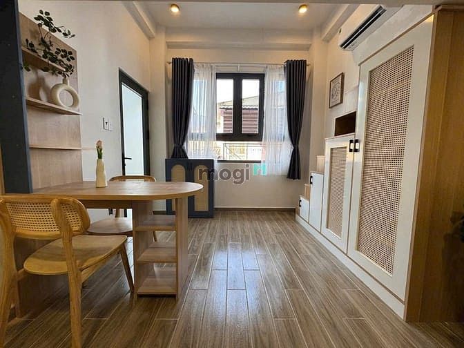 Hình ảnh CHDV Sát ĐH Văn Lang, 6 x 20m, Hầm 4T, 17P full nội thất Giá 17.8 tỷ