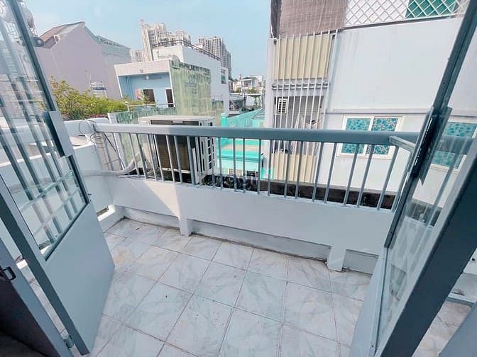 Hình ảnh Studio full nội thất có ban công- gần vạn hạnh mall-hẻm xe hơi