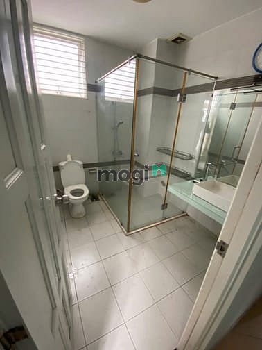 Hình ảnh Studio full nội thất cửa sổ lớn- phòng siêu rộng có hầm xe