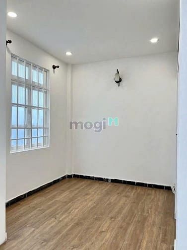 Hình ảnh Bên mình đang hỗ trợ Cho Thuê Nhà