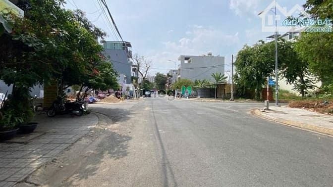 Hình ảnh Cho thuê đất 2 mặt tiền vị trí tốt - Cát Lái, Thủ Đức