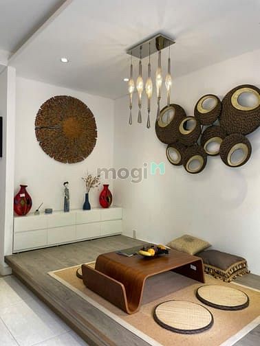 Hình ảnh Chính chủ bán nhà nội thất cực đẹp, khu dân cư Park riverside-Q9
