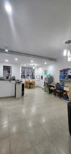 Hình ảnh Chung cư B2 CMT8, P11, Quận 3: 2p ngủ, ban công, full nội thất, 10tr