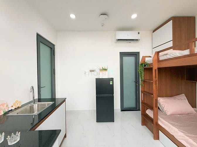 Hình ảnh Studio cửa sổ lớn, Fnt, gần Lotte, Tdtu, thoáng, mát, q1,4,8 trong 5p