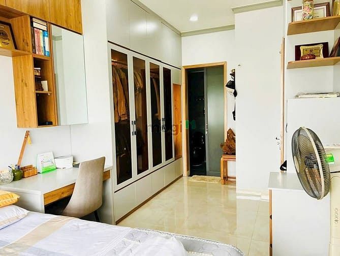 Hình ảnh Cho thuê siêu phẩm 2pn ,2wc Sunrise Rivrerside giá 17 triệu