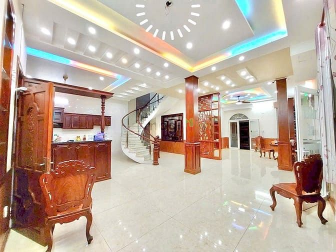 Hình ảnh Biệt thự 10x20 3 Lầu 6PN 6WC, Khu Tên Lửa 2, Bình Tân