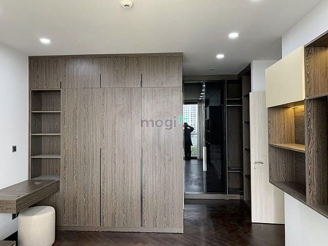 Hình ảnh Midtown 130m2 3pn 12,6tỷ có sổ và ô xe hầm