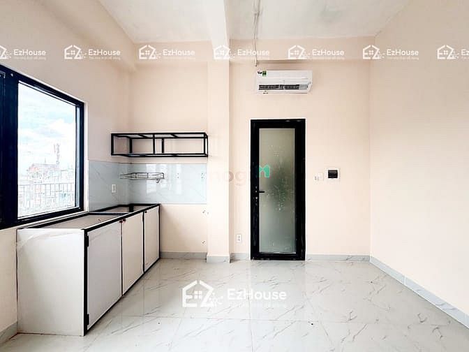 Hình ảnh Siêu Phẩm Studio siêu rộng ban công - cửa sổ mới 100%