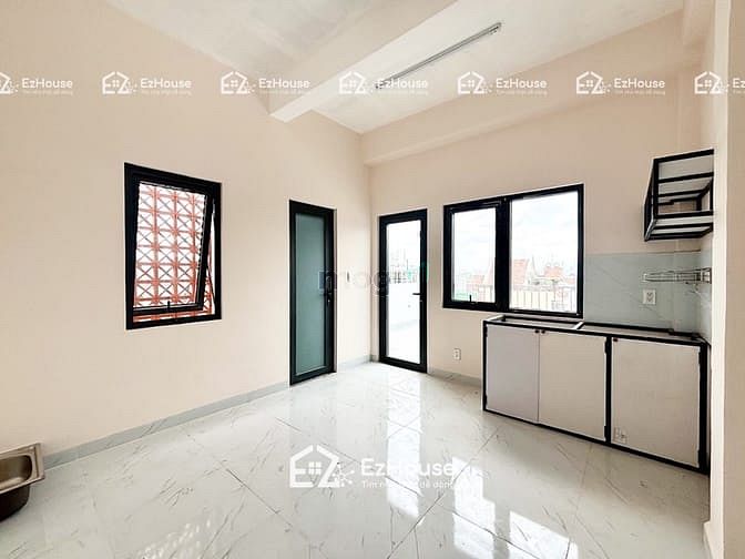 Hình ảnh Siêu Phẩm Studio siêu rộng ban công - cửa sổ mới 100%