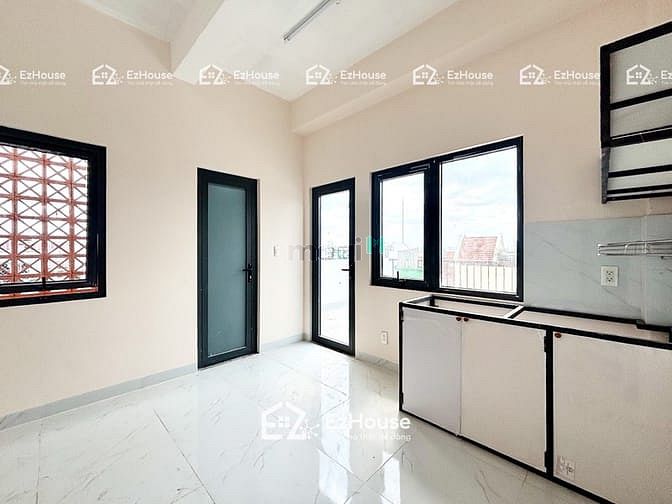 Hình ảnh Siêu Phẩm Studio siêu rộng ban công - cửa sổ mới 100%