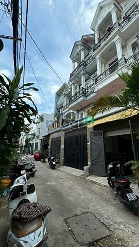 Hình ảnh Siêu phẩm 1/ ngắn Lâm Thị Hố Q.12