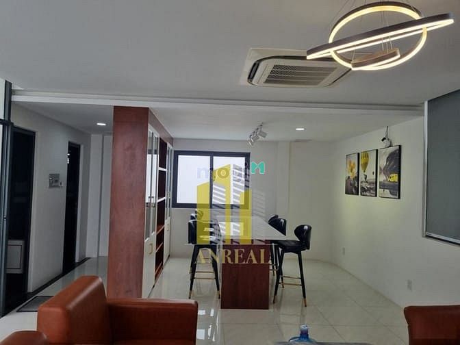Hình ảnh Cho Thuê Tòa Văn Phòng Hiện Đại 1000m2 - Gần Song Hành Giá 240 Triệu